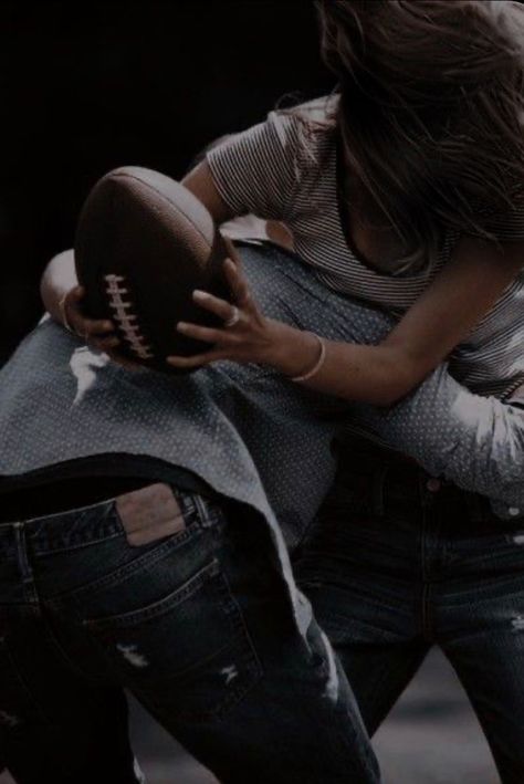 Ford Sport, Book Romance, Football Couples, Spicy Romance, Football Books, College Romance, Fake Relationship, Football Boyfriend, Play Hard To Get