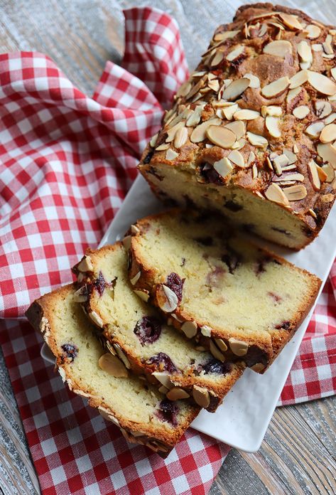 Flavored Loaf Bread, Cherry Loaf, Almond Loaf, Italian Holiday Cookies, Cherry And Almond Cake, Italian Sweets, Cherry Bread, Dessert Breads, Cupcake Inspiration