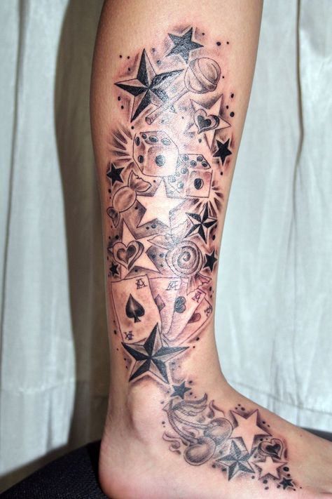 Kent Tattoo, Shooting Star Tattoo, Girl Thigh Tattoos, Hearts And Stars, Star Tattoo Designs, Men Tattoo, Geniale Tattoos, Leg Tattoos Women, Tattoo Women