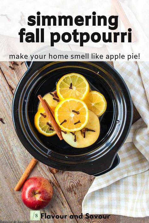 Fall Stovetop Simmer, Smell Good House, Lemon Potpourri, Smell Hacks For Home, Home Smell Like Fall, Fall Potpourri, Natural Potpourri, Smell Like Fall, Holiday Potpourri