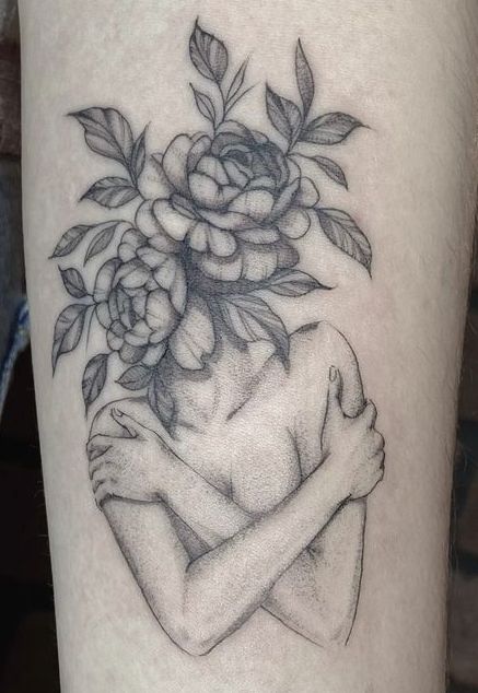 Feminism Tattoo, Hand Tattoo Designs, Floral Tattoo Shoulder, Chic Tattoo, Self Love Tattoo, Beautiful Tattoos For Women, Silhouette Tattoos, Bicep Tattoo, Floral Tattoo Sleeve