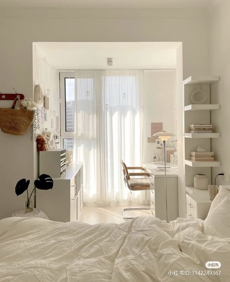 Korean Bedroom Aesthetic, White Aesthetic Room, Random Bedroom, Bilik Kecil, Mini Ideas, Makeover Bedroom, Minimalist Bedroom Design, Hiasan Bilik, Room Redesign