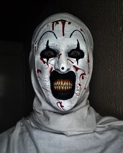 #sfxmakeup #fxmakeup #sfxmakeupartist #specialeffects #arttheclown #terrifier #halloween Terrifier Makeup Look, Terrifier Clown Makeup, Art The Clown Makeup Terrifier, Terrifier Makeup, Terrifier Clown, Art The Clown, Horror Makeup, Clown Makeup, The Clown