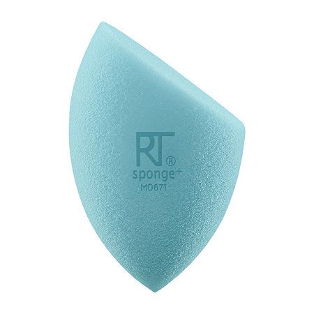 Up your makeup with the miracle airblend sponge. New! Miracle airblend sponge with memory foam technology that hugs the surface of the skin for a seamless application, resulting in medium to full coverage makeup with a natural matte finish. From the creators of the #1 makeup sponge - our beloved shape has stayed the same but now with new memory foam technology provides more coverage, resulting in a matte finish. With antimicrobial infusions and a unique 3-point shape for ultimate precision you c Beauty Blender Real Techniques, Real Techniques Sponge, Beauty Blender Set, Full Coverage Makeup, Real Techniques Brushes, Beauty Blender Sponge, Foundation Sponge, Makeup Blending, Makeup Blender