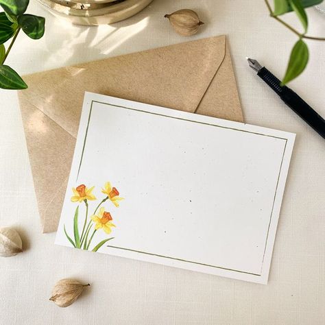 Eco Friendly Daffodils Spring Watercolor Notecards Envelopes Decorados, Watercolor Notecards, Spring Stationery, Card Inspo, Daffodil Flower, Watercolor Ideas, Notecard Set, Watercolor Inspiration, Bullet Journal Ideas Pages