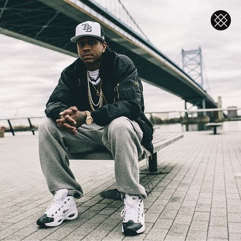 #TheAnswer Allen Iverson Allen Iverson The Answer, Reebok Question, Reebok Question Mid, Looks Hip Hop, Best Nba Players, Basketball Tips, 90s Hip Hop Fashion, Nba Legends, Allen Iverson