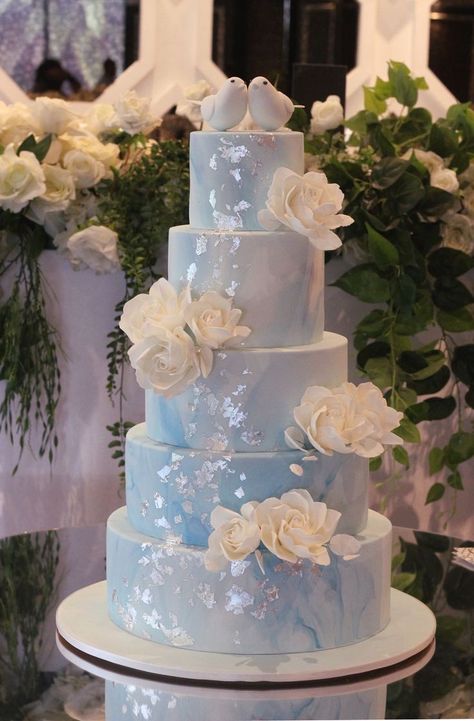 Blue Marble Wedding Cake, Cake With Silver Leaf, Sweet 16 Cinderella Theme, Light Blue Wedding Cake, Marble Wedding Cake, Baby Blue Quinceanera, Quince Cakes, Blue Wedding Cake, Quince Cake