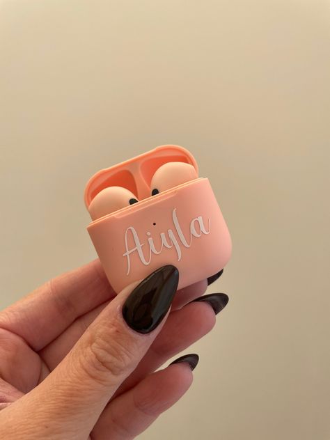 Beautifully hand customised Ear Buds ❤️ Available in Standard size or NEW mini size (Case is mini , earbuds are still regular size) Listing includes - Bluetooth connecting coloured earbuds - Includes charging case personalised with any name - Compatible with Bluetooth devices - Available in Various colours Customised Earpods, Bridal Converse, Ear Phones, Ear Bud, Blue Tooth, Wedding Converse, Case Ideas, Ear Buds, Baby 1st Birthday