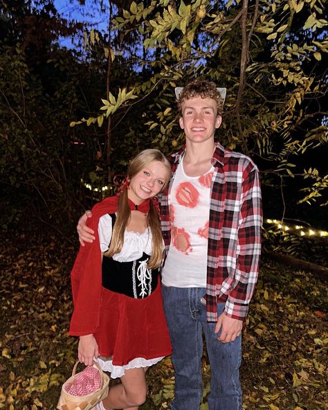 Little red riding hood and big bad wolf Little Red And Wolf Costume Couple, Red Hood Costume, Red Head Halloween Costumes, Little Red Riding Hood Halloween, Easy Couples Costumes, Best Couples Costumes, Classy Halloween Costumes, Red Riding Hood Costume, Princess Halloween Costume