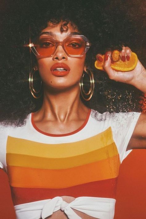 Aesthetic Pictures - Melanin Aesthetic - Wattpad Beauty Salon Interior Design Ideas, Hair Salon Interior Design, Beauty Salon Interior Design, Interior Design Images, 70s Aesthetic, Eyewear Trends, Spring Equinox, Afro Girl, Fashion Eyeglasses