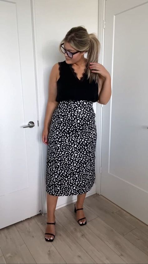 Summer Professional Outfit, Summer Work Outfits Office Casual, Spring Office Outfits, Summer Work Outfits Office, Summer Office Outfits, Career Women, Polished Casual, Office Casual Outfit, Midsize Fashion