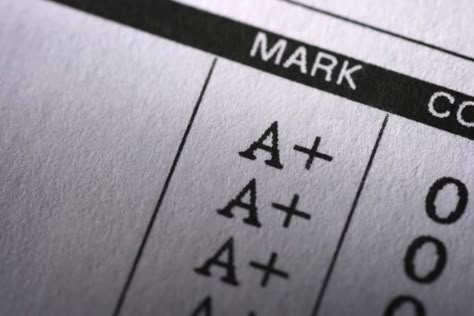 Learn what's considered a good academic when applying to college. This article discusses the importance of grades, honors, AP, IB, and more. School Goals, Vie Motivation, Academic Motivation, Vision Board Inspiration, School Grades, Report Card, College Admission, Manifestation Board, Study Motivation Inspiration