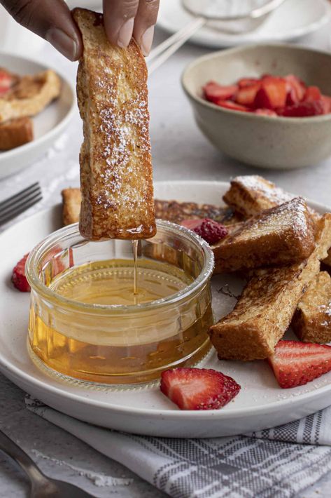 Protein French Toast Sticks High Protein French Toast, Oh Snap Macros, French Toast Batter, Protein French Toast, Healthy French Toast, Healthy High Protein Breakfast, Dairy Free Protein, French Toast Sticks, Protein Bread