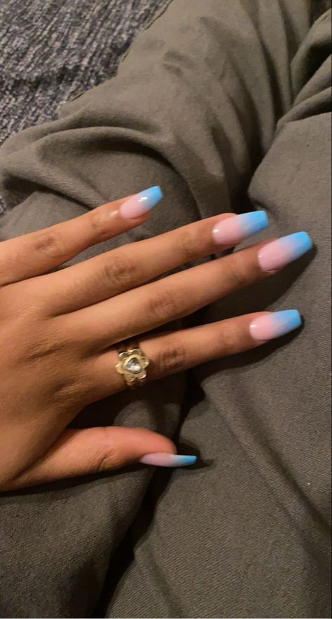 Ombre nails Cute Toenail Designs, Baby Blue Nails, Blue Nail Designs, Toe Nail Designs, Nails Inspo, Blue Ombre, Ombre Nails, Toe Nails, Nail Inspo