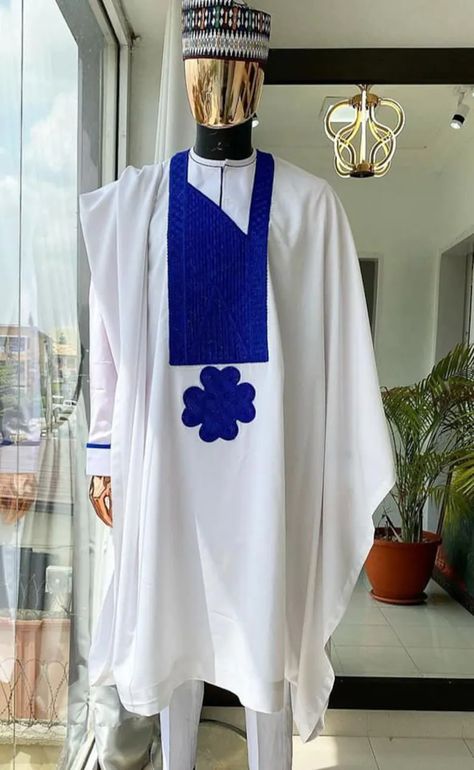 African Garments, White Agbada, Agbada For Men, Engagement Suits, Groomsmen Outfit, Agbada Design, African Men Clothing, African Wear For Men, Men Kaftan