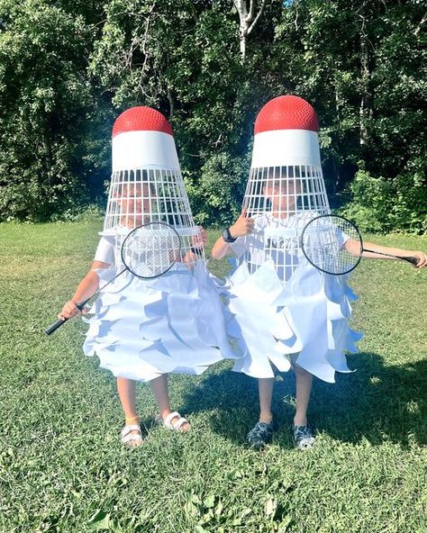 Lindsay McLeod on Instagram: "The Badminton Birdies and its team made an appearance at the VB Mascarade this am!   #Victoriabeach #vbmasquerade  #badmintonbirdies  #badmintonteamcostume" Shuttlecock Costume, Badminton Aesthetic, Olympics Costume, Badminton Birdie, Boys Halloween Costumes Diy, Badminton Team, Knitting Tattoo, Sunday Ideas, Victoria Beach