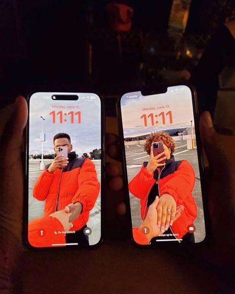 Couple Lock Screen Wallpapers Relationship Goals, Couple Matching Lockscreen, Lockscreen Couple, Lock Screen Photo, Boyfriend Birthday Quotes, Cute Relationship Photos, Couple Picture Poses, Cute Couple Poses, Matching Wallpaper