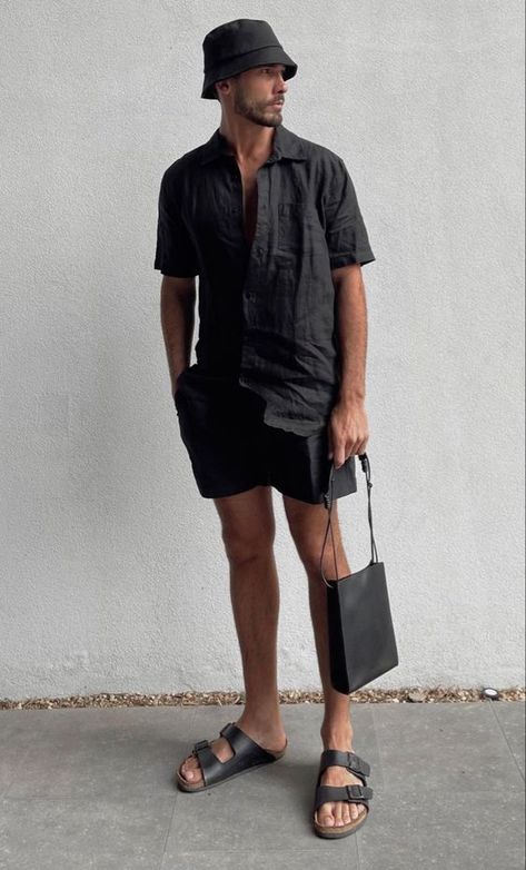 Men's Summer Fashion 2024 Sandles Outfit, Outfit Hombres, Best Sandals For Men, Mens Street Style Summer, Men's Summer Fashion, Stylish People, Birkenstock Men, Pants Outfit Men, Dress Suits For Men