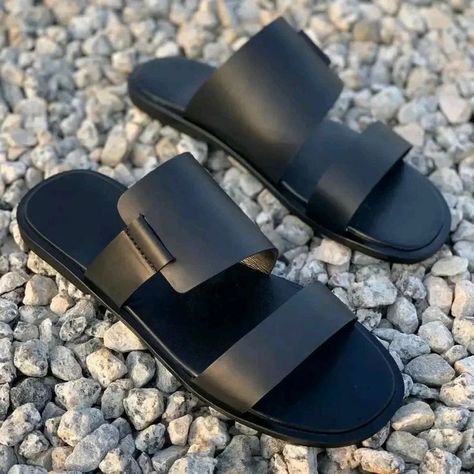 Men Leather Sandals Fashion, Trendy Mens Shoes, Best Sandals For Men, Casual Shoes Women Sneakers, Male Footwear, Mens Sandals Fashion, Leather Slippers For Men, Women Slippers Fashion, Mens Fashion Casual Shoes