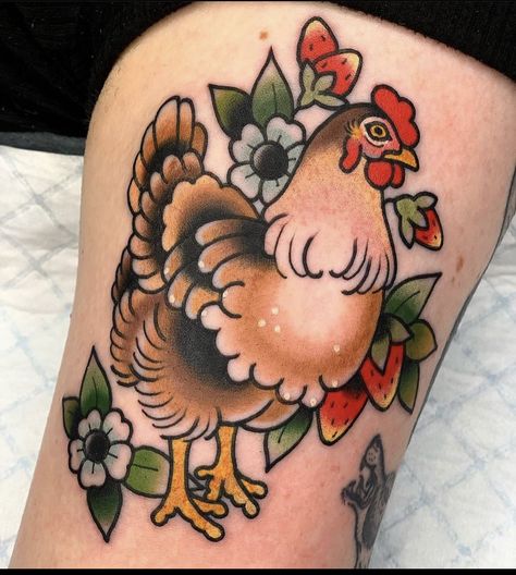 Chicken Flash Tattoo, Fun American Traditional Tattoos, Traditional Tattoo Animals, Hen Tattoo, Farm Tattoo, Hairdresser Tattoos, Flower Tattoo On Ribs, Fierce Tattoo, Chicken Tattoo