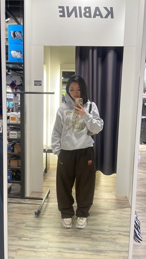 Comfy Streetwear, Fire Clothes, Street Style Outfits Casual, Outfits Lazy, Lazy Outfits, Lazy Day Outfits, Streetwear Fashion Women, Cute Everyday Outfits, Baddie Outfits Casual