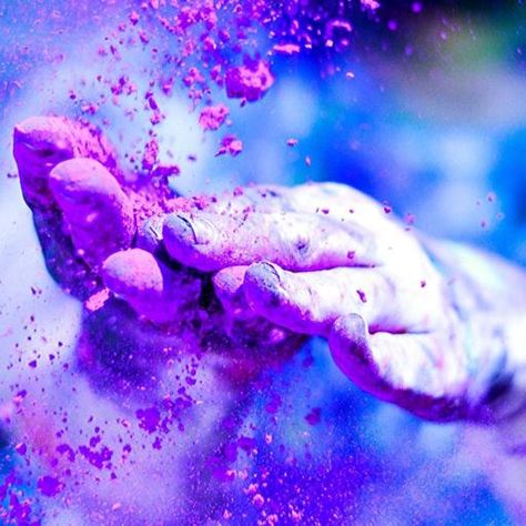 Aazmale mujh Lut gye ringtone by MillionareSounds - 12 - Free on ZEDGE™ Holi Poem, Holi In Hindi, Best Holi Wishes, Inspirational Poems In Hindi, Happy Holi Status, Happy Holi Video, Holi Status, Hindi Kavita, Happy Holi Images