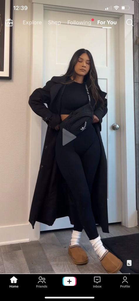 Stile Blair Waldorf, Adrette Outfits, Modele Fitness, Mode Kylie Jenner, Look Legging, Thanksgiving Outfit Ideas, What To Wear Fall, Fest Outfits, Black Kitten Heels