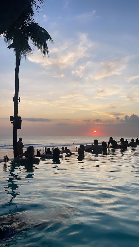 Potato head beach club in Bali Bali Trip Aesthetic, Potato Head Beach Club, Bali Aesthetic Wallpaper, Potato Head Bali, Beach Club Bali, Bali Beach Aesthetic, Bali Beach, Beach Bar, Bali Baby