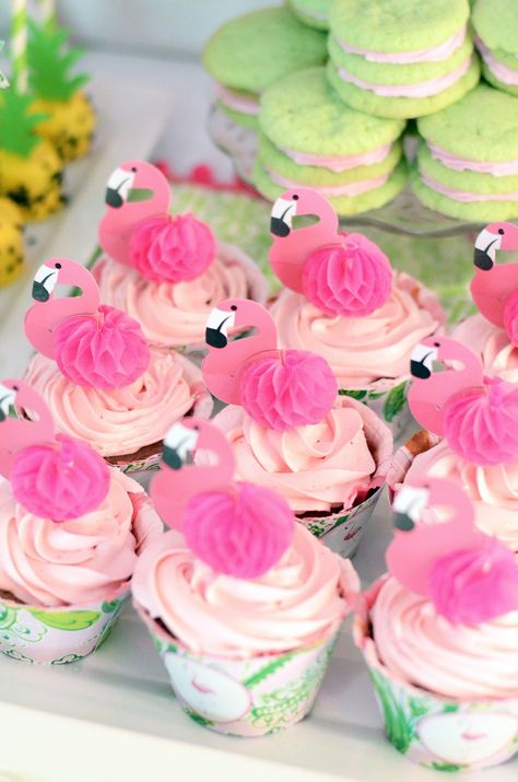 Tropical First Birthday Party, Pineapple First Birthday, Tropical Party Ideas, Tropical First Birthday, Luau Party Food, Lilly Party, Flamingle Party, Flamingo Cupcakes, Pineapple Birthday Party