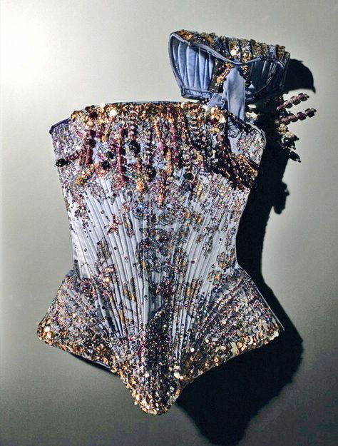 Blue Corset, Corset Fashion, Creation Couture, Christian Lacroix, Stage Outfits, Mode Inspiration, Looks Vintage, Couture Fashion, Madonna