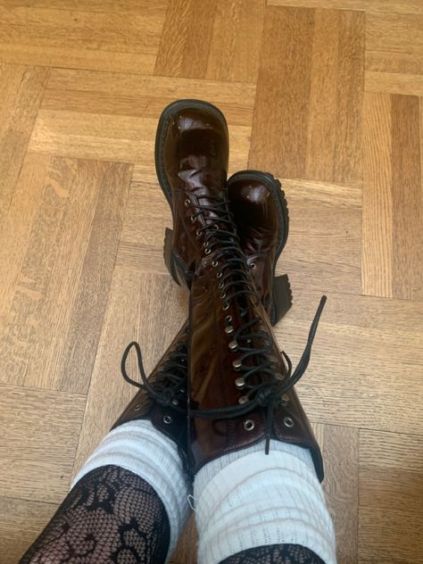 Knee High Laced Boots Outfit, High Lace Up Boots Outfits, Unif Seek Shoes Outfits, Red Lace Up Boots, Lace Up Knee High Boots Outfit, Dark Red Boots Outfit, Knee High Lace Up Boots Outfit, Platform Boots Outfit Aesthetic, Red Boots Aesthetic