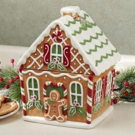 Gingerbread House Pictures, Pink Gingerbread House, Homemade Gingerbread House, Man House, Gingerbread House Patterns, Gingerbread House Recipe, Gingerbread House Template, Ginger House, Pink Gingerbread