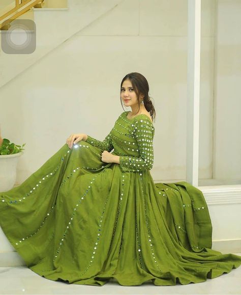 6,919 Likes, 59 Comments - Dulha & Dulhan (@dulhaanddulhan_) on Instagram: “Contact us for shout-outs, promotions, account management & business. Follow @dulhaanddulhan_ . . .…” Mirror Work Design, Pakistani Dresses Casual, Pakistani Fashion Party Wear, Salwar Kamiz, Indian Gowns Dresses, Indian Bridal Outfits, Designer Party Wear Dresses, Party Wear Indian Dresses, Fancy Dress Design