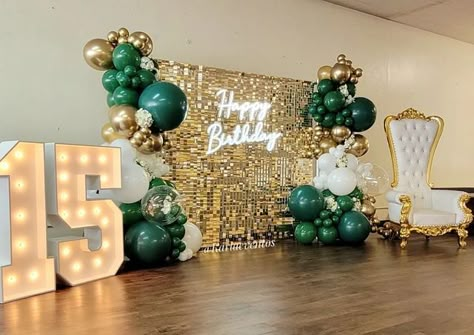 Emerald Green Sweet 15 Decor, Quinceanera Sign In Ideas, Emerald Green And Gold 15 Decorations, Esmeralda Green Quince Decorations, Green Gold Quinceanera Theme, Quinceañera Centerpieces Ideas Green, Sweet 16 Decorations Green And Gold, Quinceanera Decorations Emerald Green, Sweet 16 Decorations Emerald Green