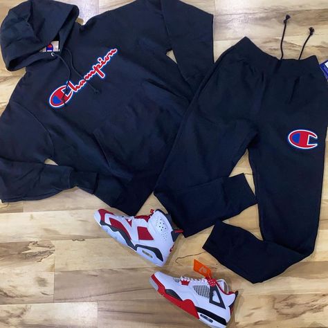 Champion Outfit Men, Men Sweatsuit, Champion Outfit, Air Max 95 Grey, Vapormax Black, Nike Vapormax Plus, Champion Clothing, Crocs Fashion, Hype Clothing