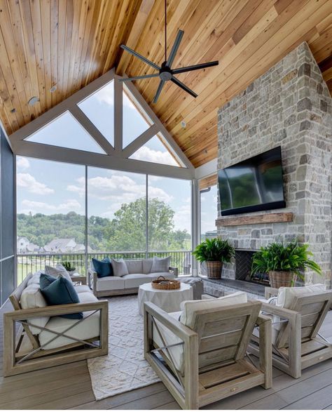 Transitional Screened In Porch, Farmhouse 4 Season Room, Four Seasons Room Decor, Small Screened Porch, Enclosed Patio Ideas, Screened In Porch Furniture, Sunroom Remodel, French Coastal, Vaulted Ceiling Living Room