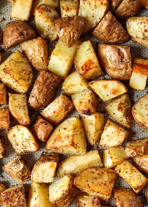 Diced Baked Potatoes, How To Prepare Potatoes, Diced Oven Potatoes, How To Make Roasted Potatoes In The Oven, Dinner Recipes With Russet Potatoes, Potatoes In The Oven Diced, Diced Roasted Potatoes In Oven, Best Diced Potato Recipe, Diced Roasted Potatoes