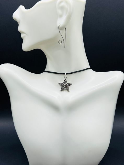 Black String Necklace, Star Y2k, Swirl Necklace, Star Choker, Choker Black, Charm Choker Necklace, Black Cord Necklace, Y2k Necklace, Necklace Star