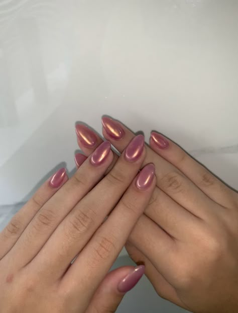 Dark Pink Pearl Nails, Dusty Pink Chrome Nails, Pink Nails Gold Chrome, Rose Gold Glazed Nails, Dusty Rose Chrome Nails, Pink With Gold Chrome Nails, Pink Gold Chrome Nails, Chrome Nails Inspiration, Pink And Gold Chrome Nails