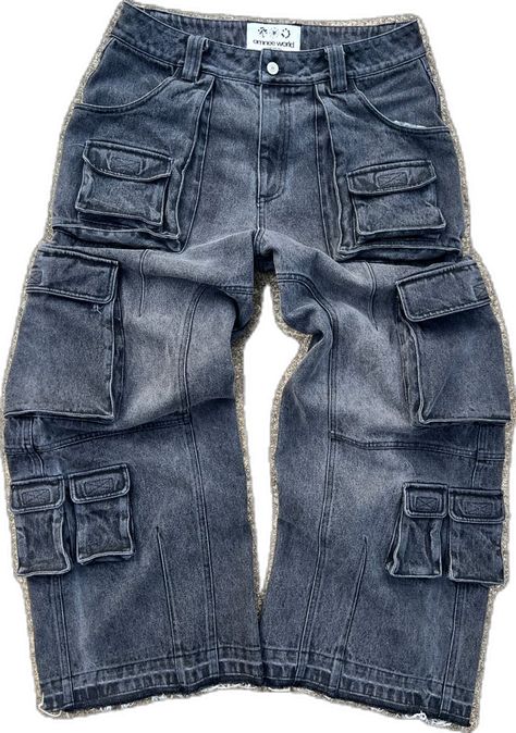 baggy cargo jeans. black washed heavy denim