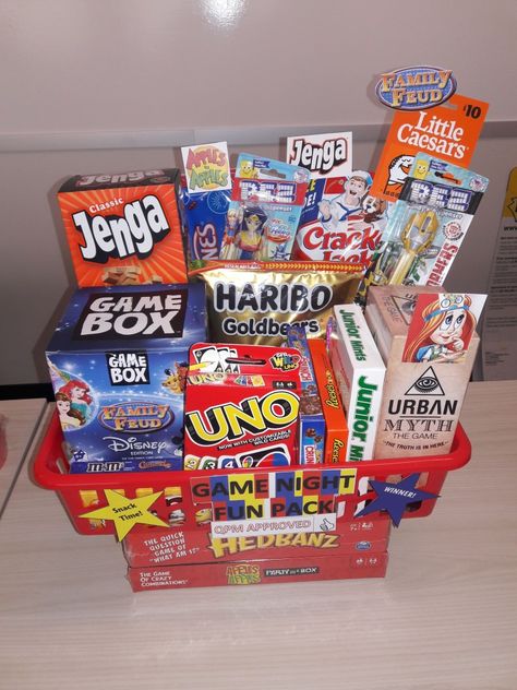 Family Game Night Auction Basket, Family Game Night Raffle Basket, Basket Bingo Baskets, Bingo Baskets Themes, Disney Raffle Basket Ideas, Baseball Fundraiser Basket Ideas, Game Night Prizes Ideas, Small Raffle Basket Ideas, Family Game Night Basket Ideas