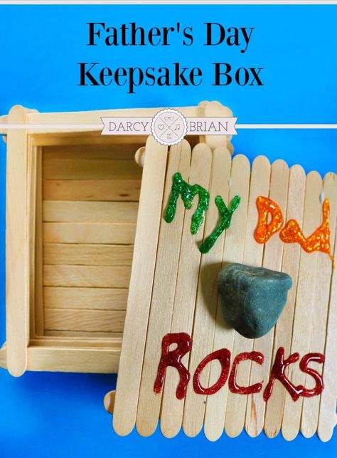 Are you looking for a fun and easy homemade Father's Day gift idea? The kids will enjoy making this Dad Rocks Keepsake Box popsicle craft. This is a great way to get the kids involved in gift giving. The box can be the gift or it can double as the gift holder! Popsicle Craft, Fathers Day Gifts From Kids, Easy Fathers Day Craft, Father's Day Activities, Homemade Fathers Day Gifts, Gifts From Kids, Diy Easter Gifts, Popsicle Crafts, Box Craft