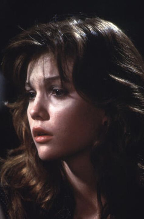 Diane Lane Rumble Fish, Patty Rumblefish, 80s Hair Aesthetic, 80s Curtain Bangs, Diane Lane Hair, Diane Lane 80s, Cherry Valance, 80s Beauty, Diane Lane Actress