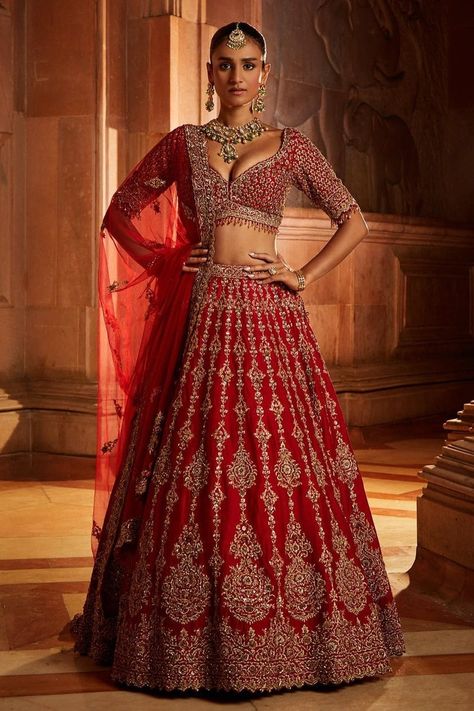 Raw Silk Lehenga, Floral Lehenga, Perhiasan India, Bridal Lehenga Red, Red Lehenga, Silk Tulle, Bridal Lehenga Choli, Wedding Lehenga, Silk Lehenga