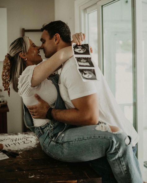 Pregnancy Announcement Photoshoot Family, At Home Pregnancy Announcement, In Home Pregnancy Announcement, Half Baked Pregnancy Photo, Home Pregnancy Announcement, Couple Pregnancy Announcement, Pregnancy Announcement Pictures, Announcement Pictures, Pregnancy Announcement Photoshoot