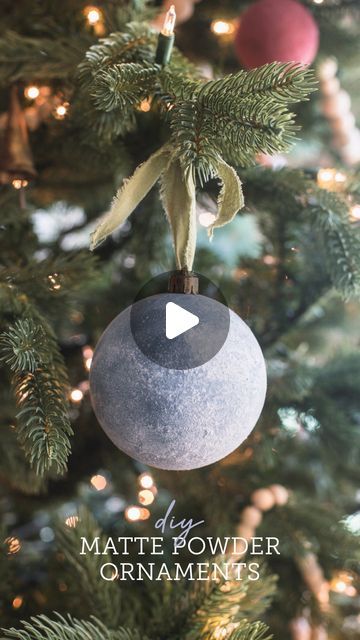 Jenna Sue • Design + DIY on Instagram: "DIY Matte Powdered Ornaments ✨ These are the easiest and most fool-proof ornaments I’ve made, with supplies I had around the house! ▫️ Ornaments ▫️ Paint ▫️ Primer (optional) ▫️ Spray adhesive ▫️ Baking soda ▫️ Flour, powdered sugar, corn starch, white grout mix, etc This beautiful matte distressed effect is very on-trend, and you really can’t mess them up! I shared a full tutorial on jennasuedesign.com with step-by-step photos and links to everything I used (link in bio/stories). Which color would you try them in? 👇🏼" Spray Paint Ornaments Diy, Baking Soda Christmas Ornaments, Baking Soda Paint Ornaments, Spray Paint Christmas Ornaments, Spray Paint Ornaments, Painting With Baking Soda, Baking Soda Ornaments, Baking Soda Paint, White Grout