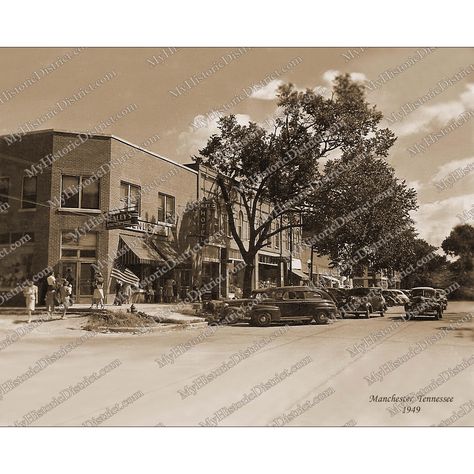 This is a restored antique panoramic photo of Manchester TN Tennessee 1949 This beautiful historic photo has been painstakingly restored from the original photo. Choose your size from the drop down box on the right side of the screen. This will be an amazing conversation piece to your home or business! All of our artwork will be printed on thick archival paper using a high-resolution large format HP DesignJet Z6200 photo printer. Each print will include a small white boarder and will be shipped to you in a thick cardboard tube. See all of our Tennessee photos and maps here: https://www.etsy.com/shop/MyHistoricDistrict?ref=shop-header-name&listing_id=1488802623&section_id=50394426 Check out our entire line of Lake Maps here: https://www.etsy.com/shop/MyHistoricDistrict?ref=shop-header-name& Military Decor, Photo Wall Decor, Panoramic Photo, Lake Map, Photos Originales, Wall Art Vintage, Foto Vintage, Photo Vintage, Photo Printer