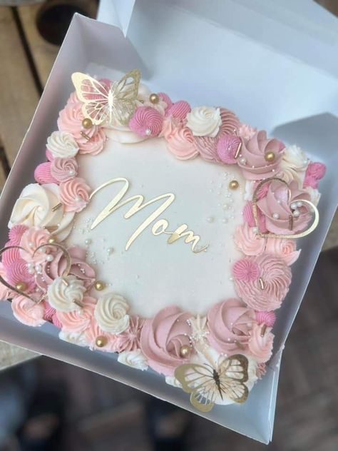 Mother Birthday Cake, Square Cake Design, Sheet Cake Designs, Rectangle Cake, Birthday Cake For Mom, Butterfly Birthday Cakes, Cake Lettering, Birthday Sheet Cakes, Elegant Birthday Cakes