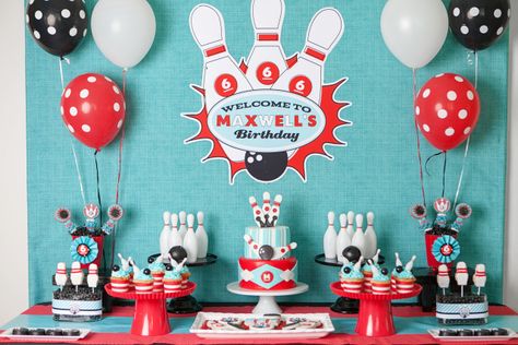 Bowling Themed Birthday Party, Bowling Party Themes, Bowling Party Decorations, Bowling Party Favors, Birthday Party Dessert Table, Bowling Cake, Bowling Birthday Party, Retro Bowling, Bowling Birthday