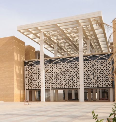 Princess Nora Bint Abdulrahman University - Riyadh, Saudi Arabia - © Bill Lyons Moroccan Facade, Large Building, Mosque Design, Mosque Architecture, Religious Architecture, Lan Can, Architecture Design Concept, Islamic Design, Building Facade